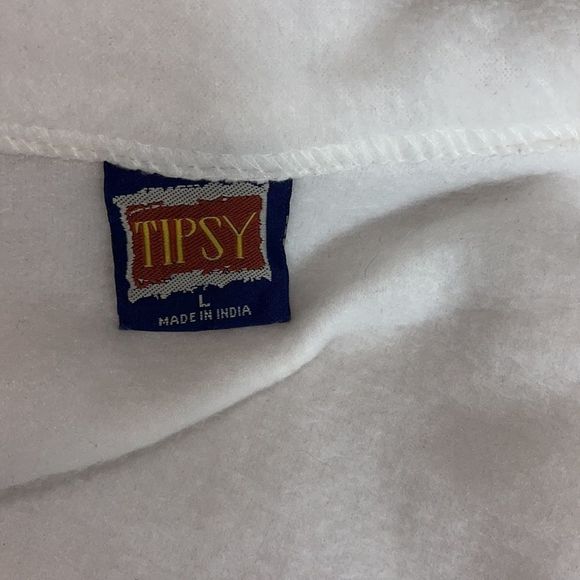 NWOT. TIPSY. White, zipper vest with front zipper pockets. LARGE. - Picture 2 of 11